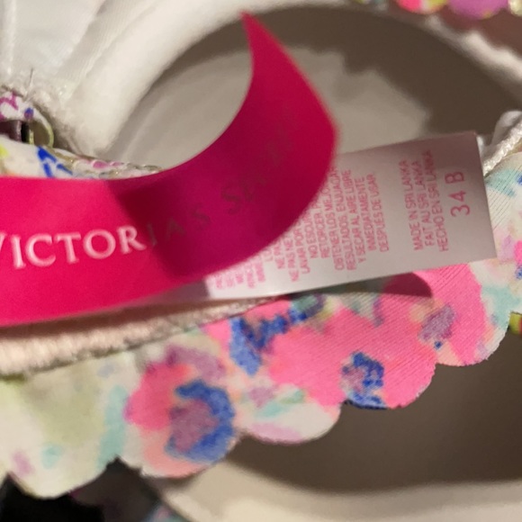 Victorias Secret The Getaway Halter Bikini Floral - Picture 4 of 4